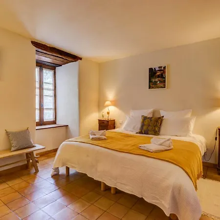 Les Juliannes - La Pierre Etoilee Piscine Jardin Ferienhaus