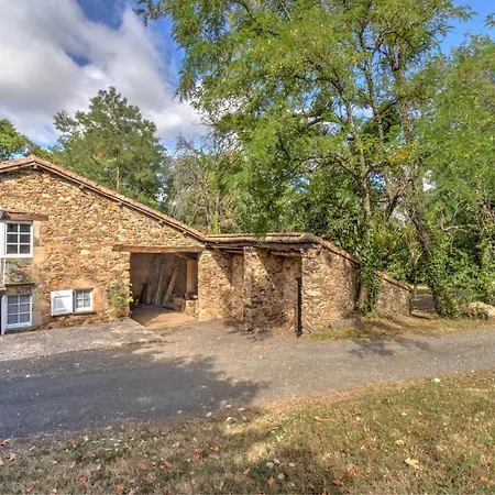 Les Juliannes - La Pierre Etoilee Piscine Jardin * Paulinet