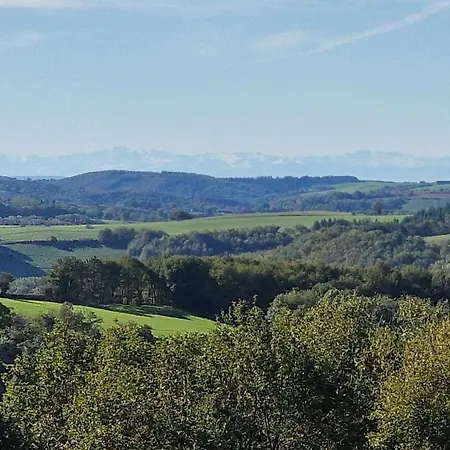 Les Juliannes - La Pierre Etoilee Piscine Jardin