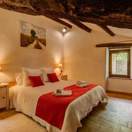 Les Juliannes - La Pierre Etoilee Piscine Jardin