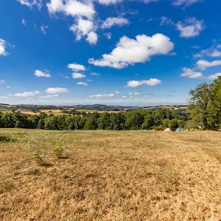 Les Juliannes - La Pierre Etoilee Piscine Jardin Дом отдыха