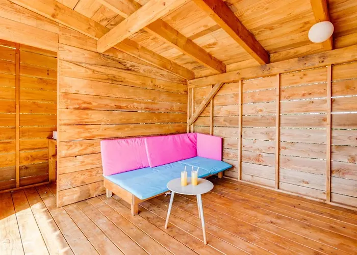 Les Juliannes - La Pierre Etoilee Piscine Jardin Σπίτι διακοπών *