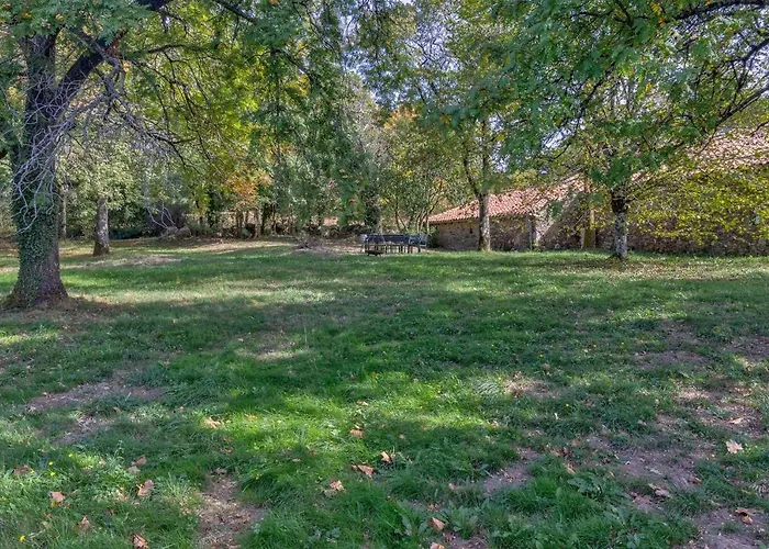 Les Juliannes - La Pierre Etoilee Piscine Jardin Σπίτι διακοπών Paulinet