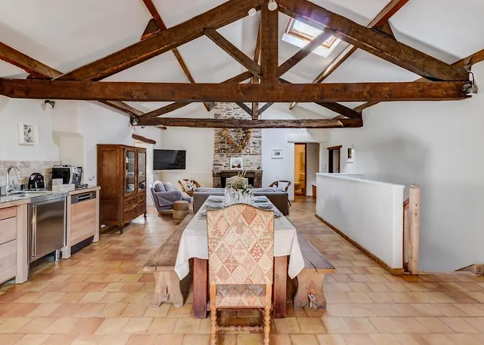 Σπίτι διακοπών Les Juliannes - La Pierre Etoilee Piscine Jardin